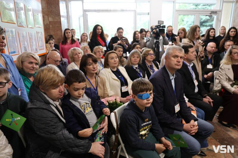 «Ми відкриваємо двері надії, двері до життя»: у Луцьку презентували оновлене відділення дитячої онкогематології