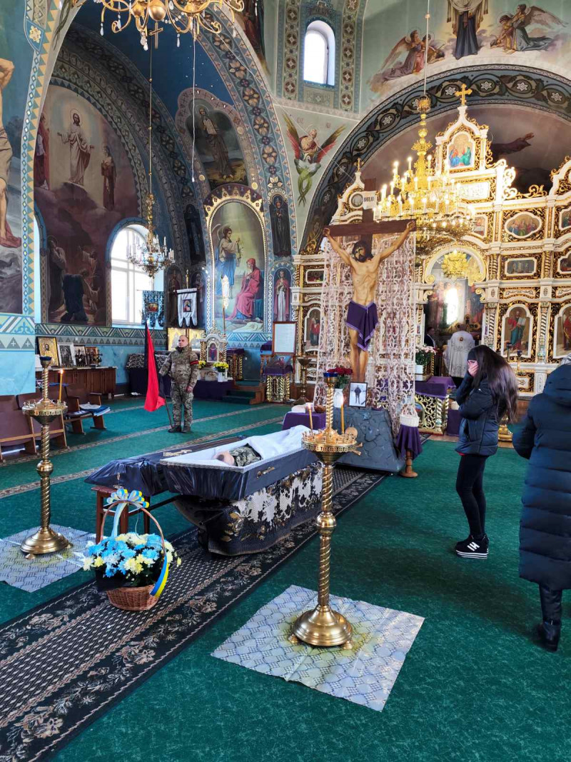 На Волині поховали військовослужбовця десантно-штурмових військ Максима Постєвку