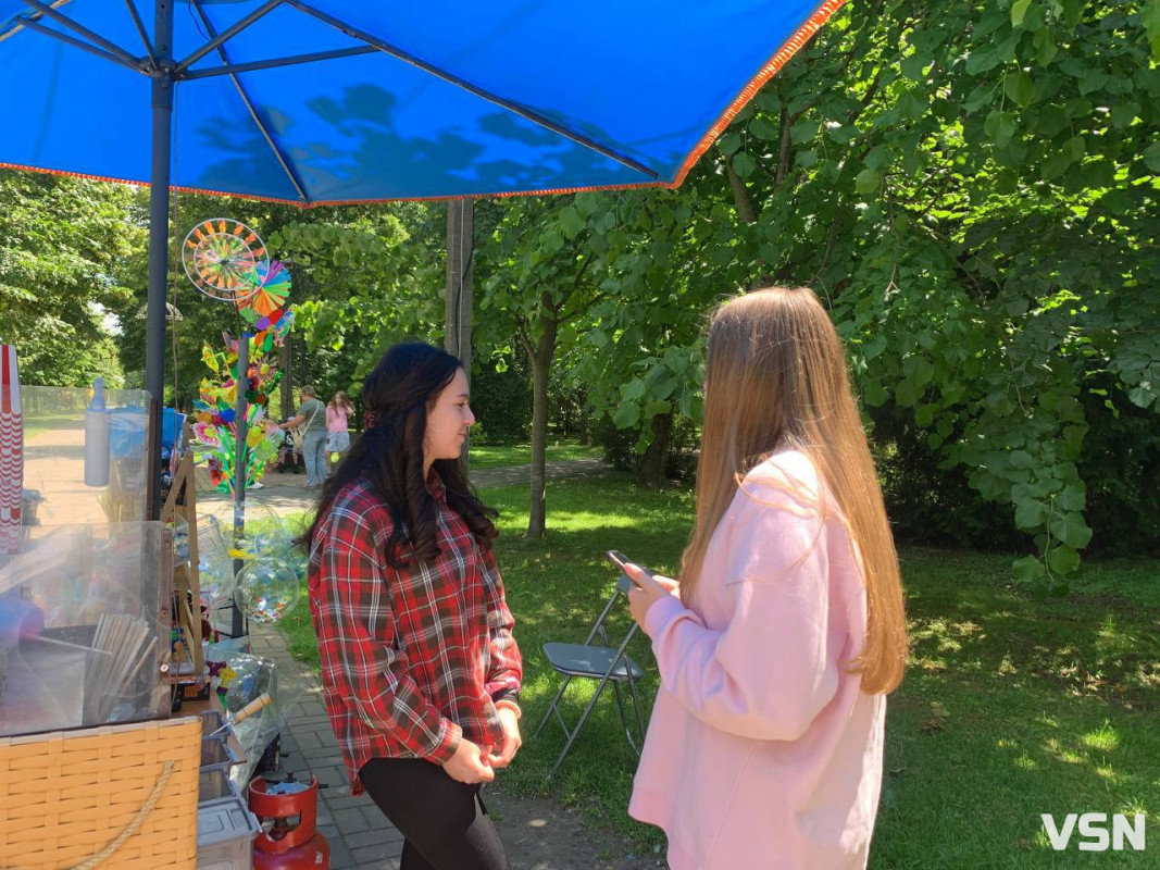 Від прогулянок парком до затишку вдома: як відпочивають лучани?