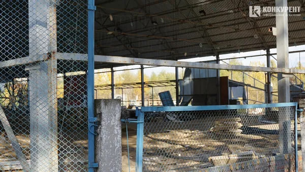 У Луцьку почали зносити ковзанку «Снігова королева»: що буде на її місці