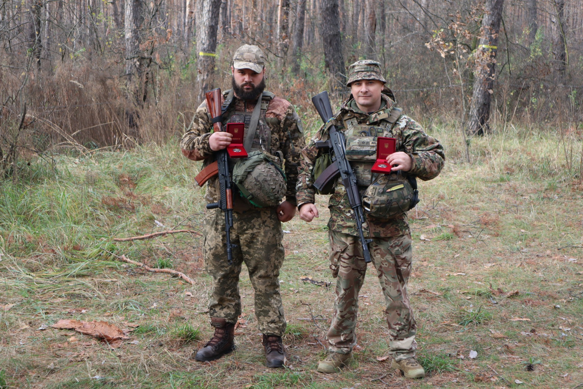 Жодного кроку назад: на передовій волинським «вепрам» вручили відзнаки