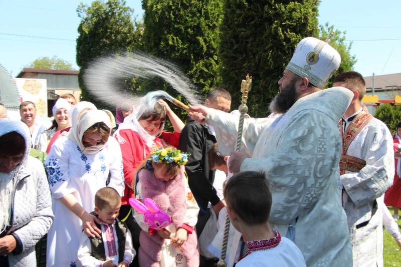 Митрополит Михаїл відвідав престольне свято у селі біля Луцька