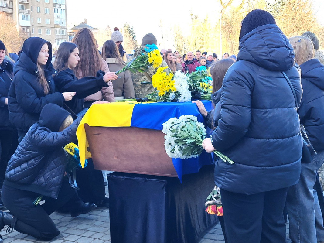 Навіки молодий: на Волині попрощалися з 22-річним Героєм Назаром Кіперчуком