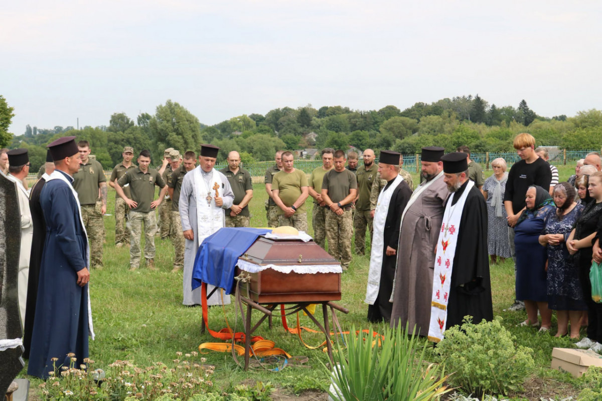 На Волині попрощалися з 28-річним захисником Павлом Шамрилом