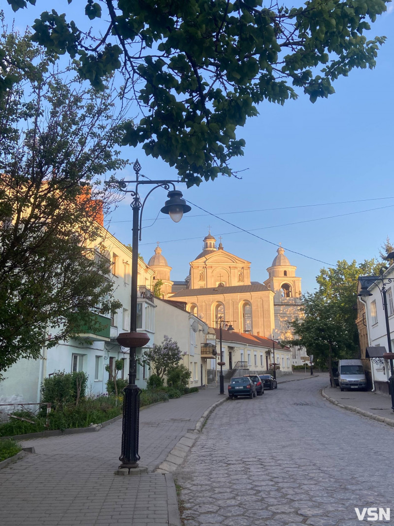 Від прогулянок парком до затишку вдома: як відпочивають лучани?