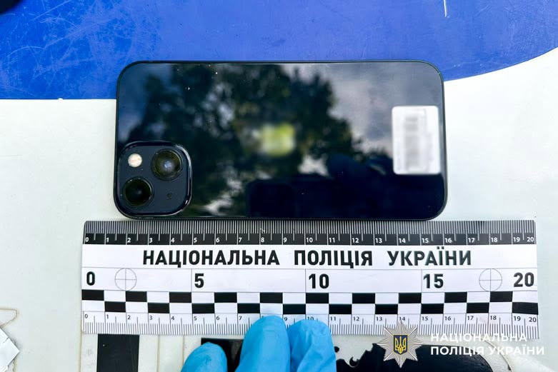 19-річна волинянка обдурила 91-річну жінку на понад 10 тисяч доларів у схемі «ДТП з сином»