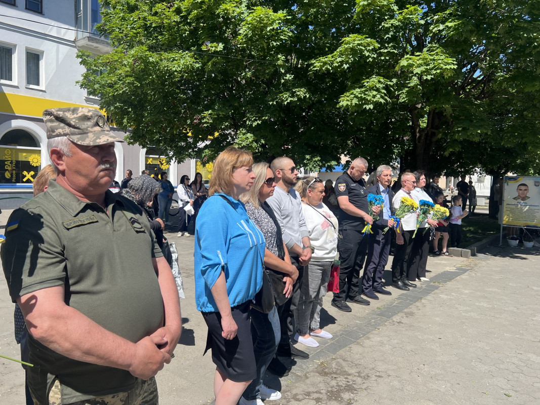 «Комбатантський хрест» та ордени «За мужність»: у місті на Волині вшанували полеглих воїнів