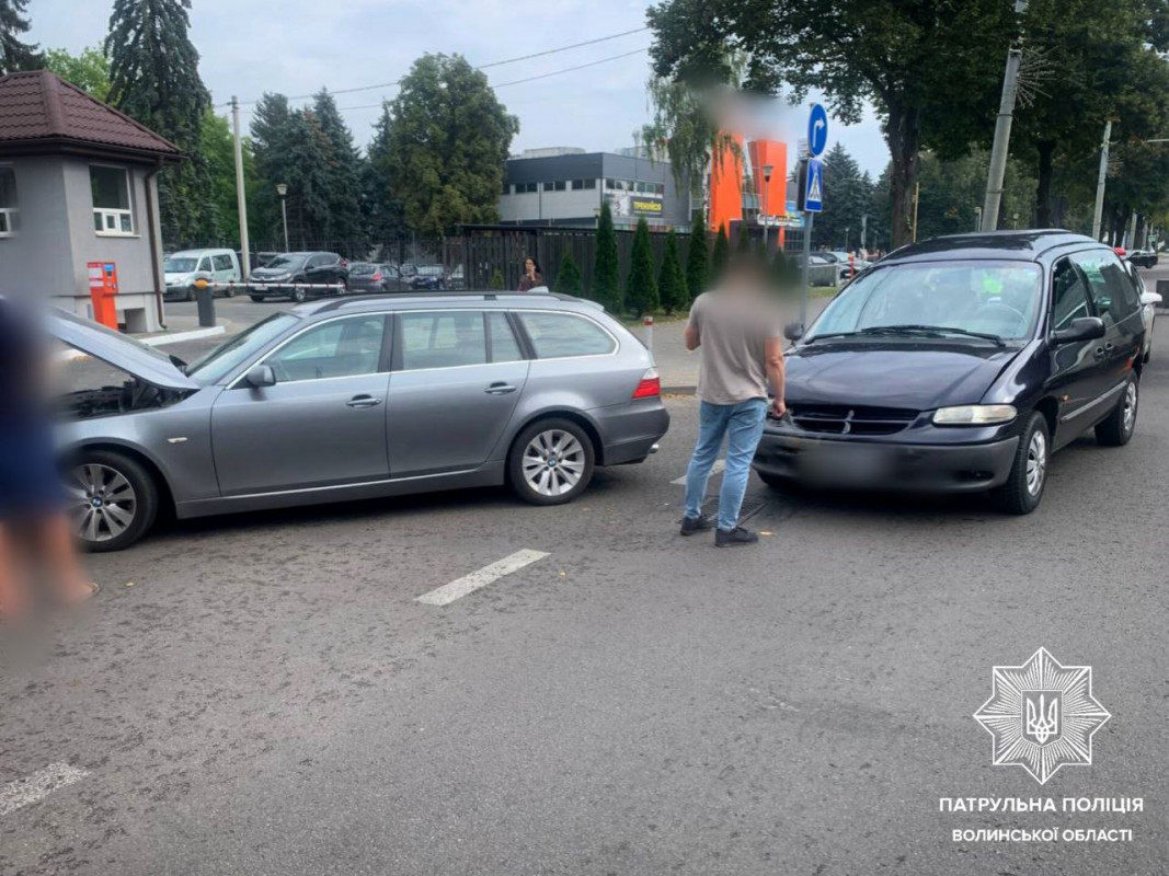 У Луцьку з одним автомобілем трапилося одразу дві ДТП