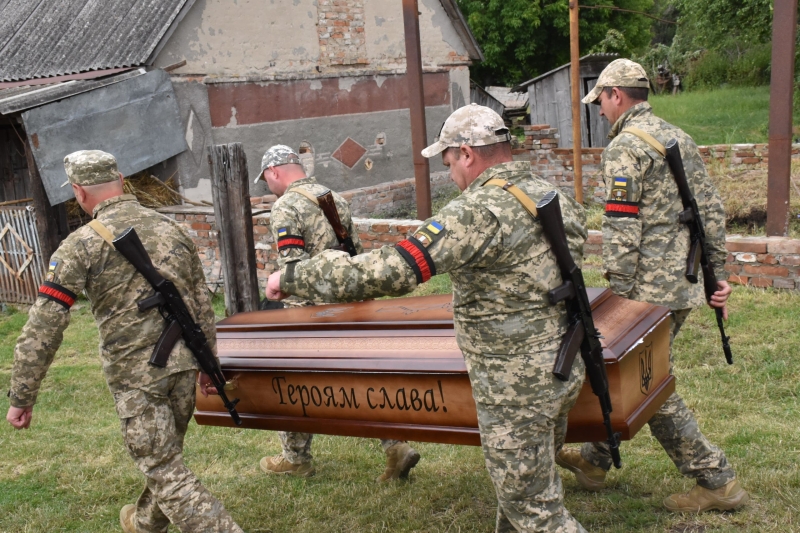 Загинув у бою: на Волині попрощалися з Героєм Сергієм Михальчуком