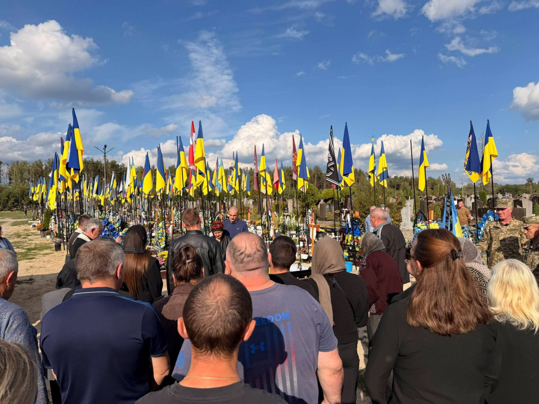 Вижив у Донецькому аеропорту, але війна не відпустила: волиняни попрощалися з Андрієм Луциком