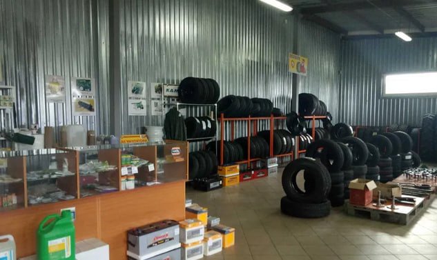 У Луцьку продають склад-магазин за 900 000 доларів