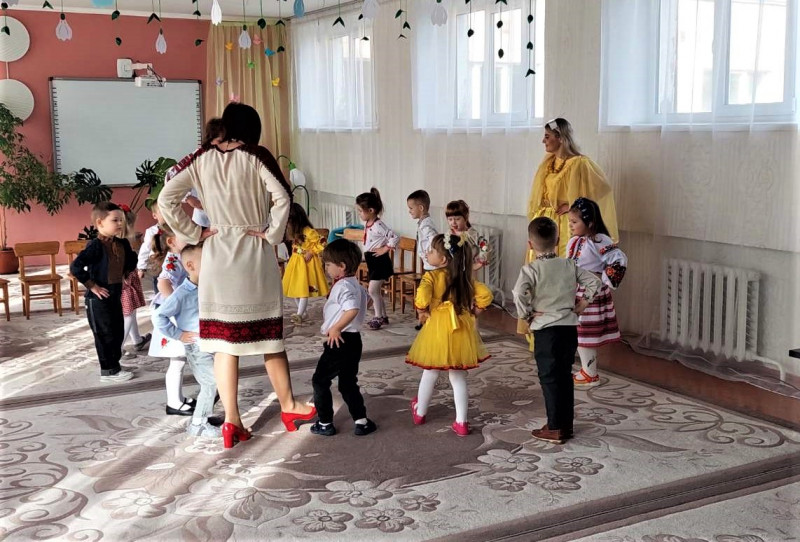 На ярмарку у волинському дитсадку зібрали 40 тисяч гривень на тепловізор для військових