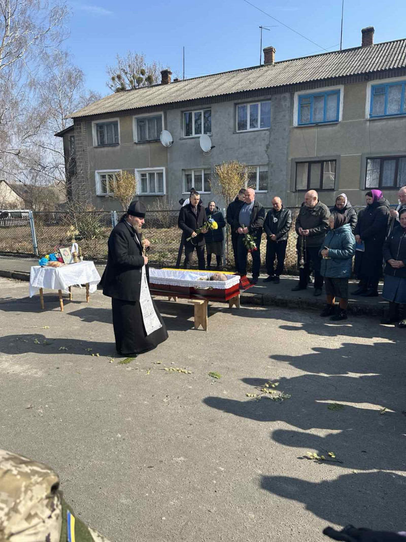 Не витримало серце: на Волині в останню дорогу провели Героя Анатолія Ковальчука