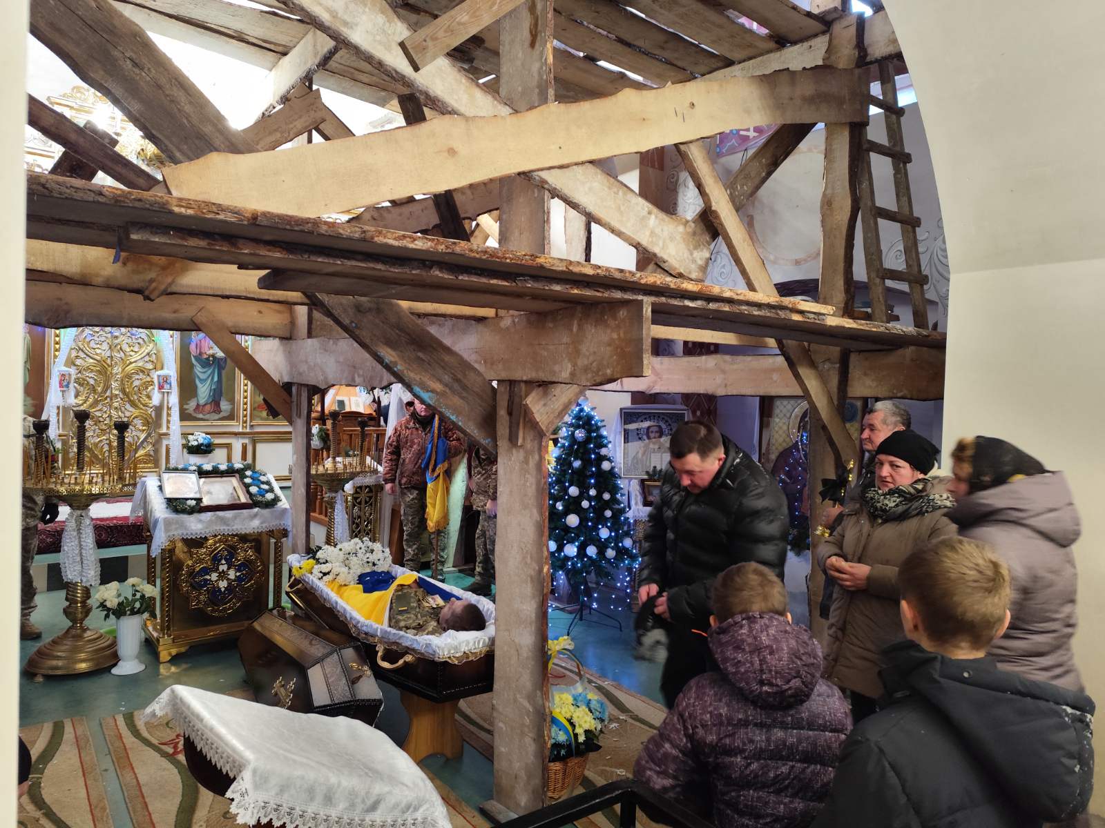 На Волині попрощалися з Героєм Миколою Шикалюком