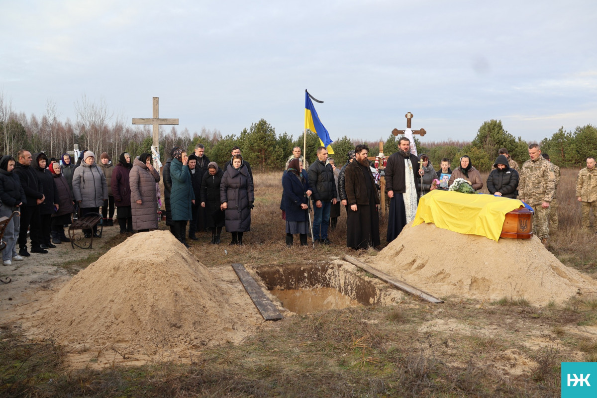 Рік надії й очікування: на Волині попрощалися з Героєм Віктором Фесиком