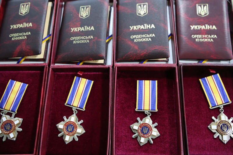 У Луцьку рідним полеглих Героїв вручили посмертні нагороди