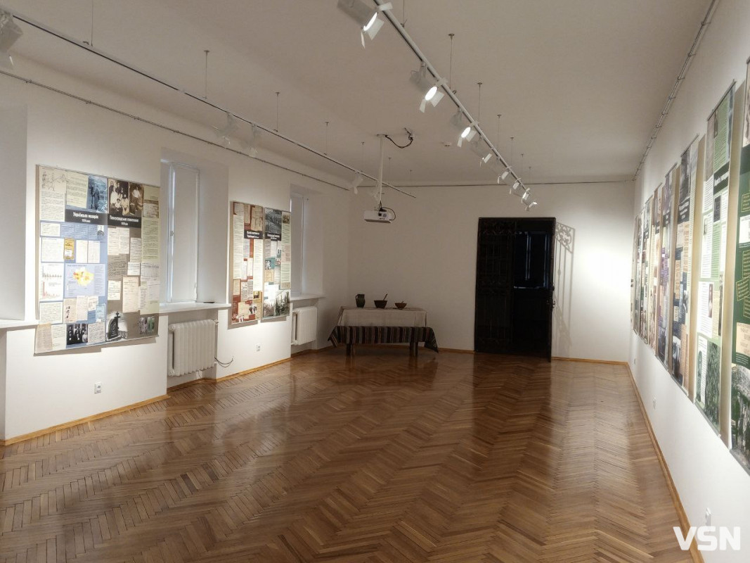 Люди їли кору дерев та жолуді: у Луцьку показали «Голодні жнива». Фоторепортаж