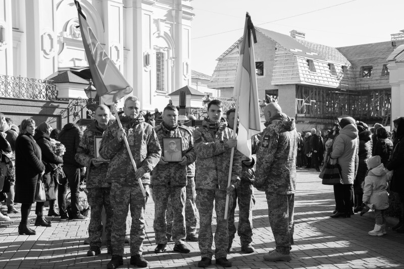 Три прощання в один день: у Луцьку віддали останню шану полеглим на війні Героям