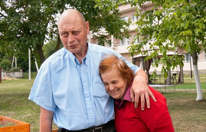 Три весілля під час війни та новий дім замість втраченого: як живуть мешканці Луцького пансіонату