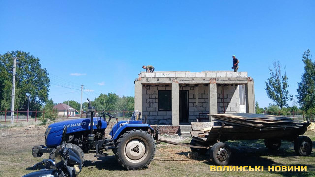 «Не залишилося нічого»: на Волині багатодітна сім’я втратила два будинки через пожежу