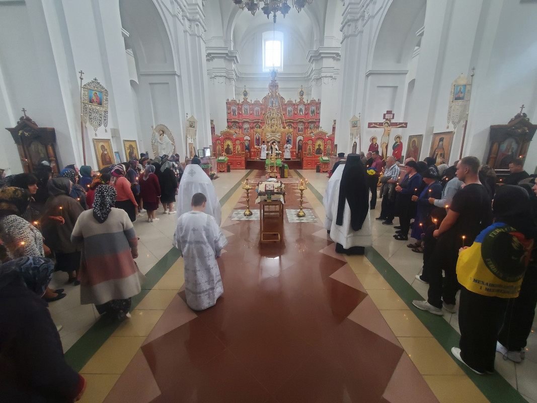 Дві доньки втратили батька: на Волині попрощалися з Героєм Владиславом Герасименком, який поліг на війні понад півтора року тому