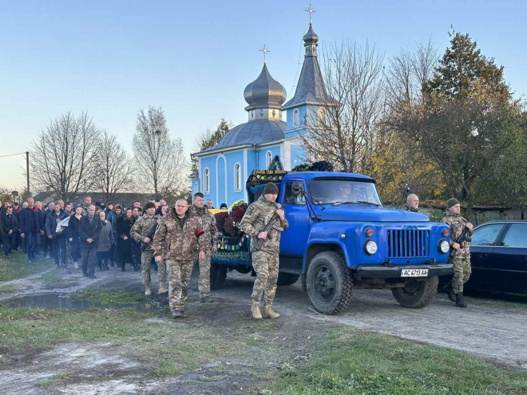 На Волині попрощалися з загиблим 29-річим Героєм Іваном Гнатюком