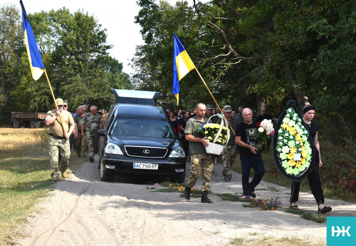 На Волині попрощалися з спецпризначенцем Анатолієм Довжиком