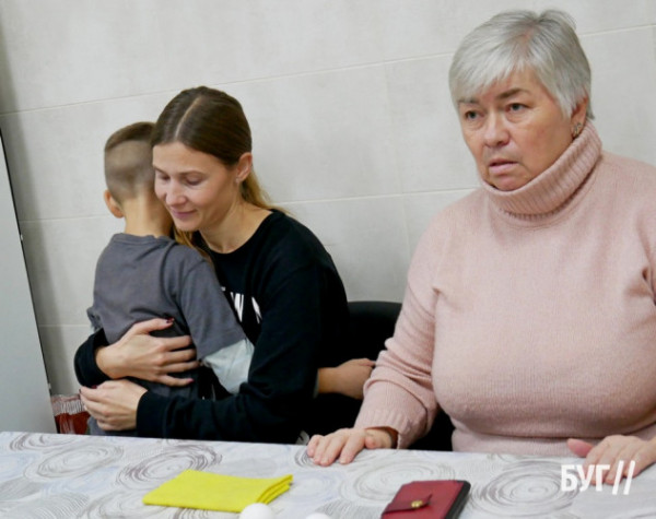 «Готові були цілувати все навколо»: у Нововолинській громаді прихистили переселенців, які пережили окупацію