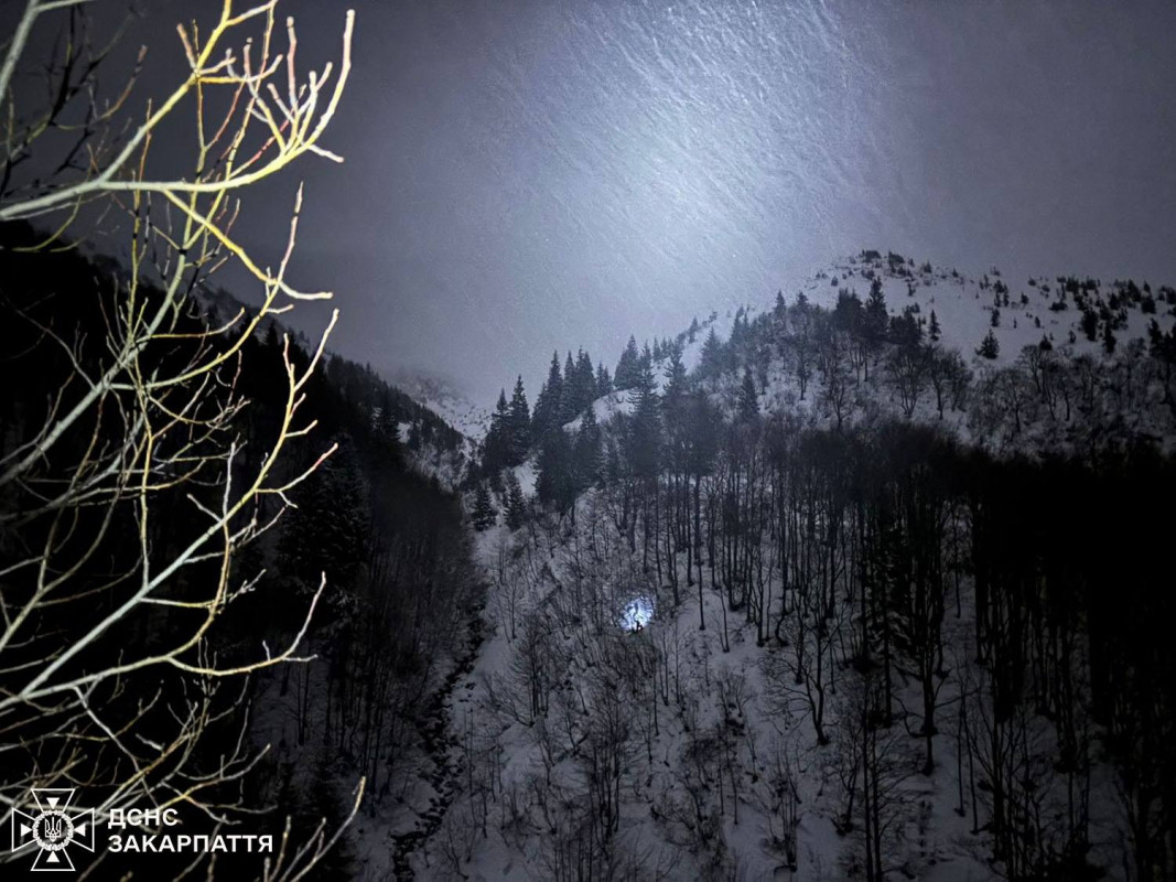 Збилися з маршруту: двоє волинян заблукали в горах