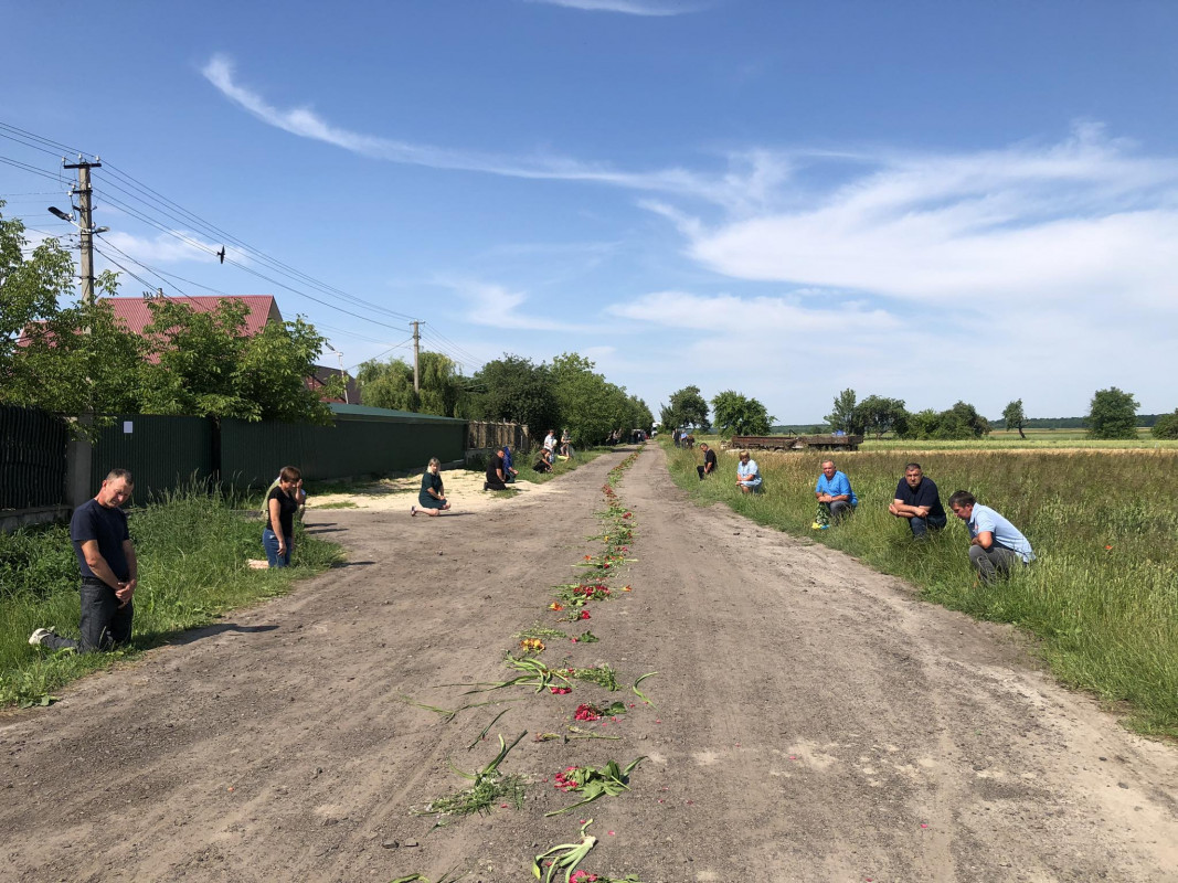 Повертався на фронт після поранень: на Волині прощались із Героєм Ігорем Тарасюком