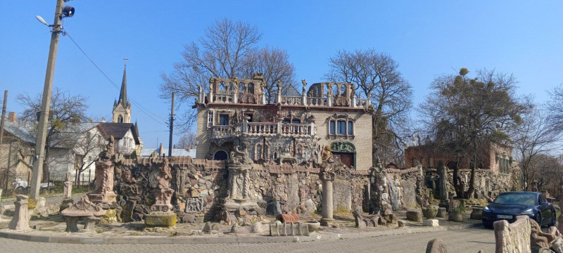 «Чеченці заходили до кожної хати, а школярі проходили фільтрацію»: історія студента-переселенця з Донеччини, який знайшов прихисток на Волині