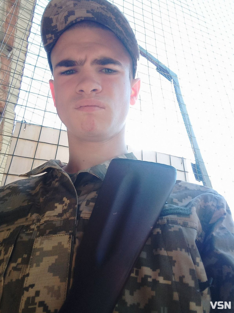 На Великдень обидві матері прощалися із сином назавжди: спогади про полеглого захисника з Волині Любомира Картишева