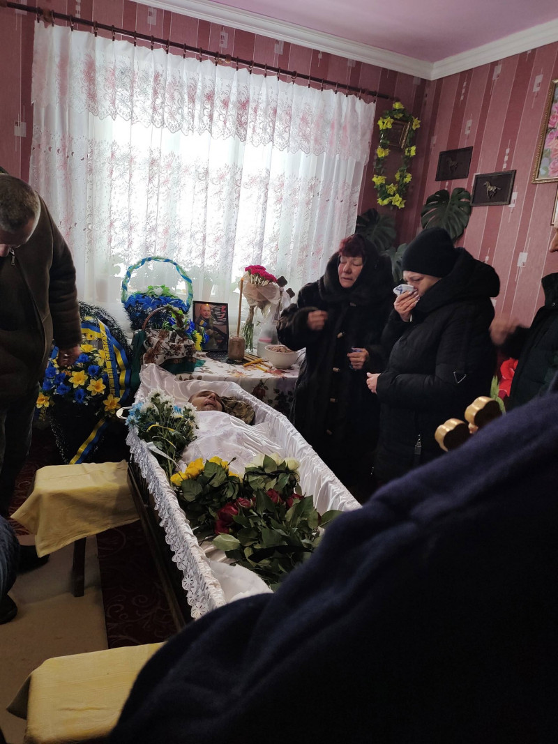 На Волині в останню дорогу провели полеглого воїна Руслана Гурича