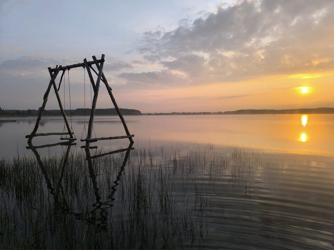 «Пробудження нового дня»: у мережі показали краєвиди волинського озера