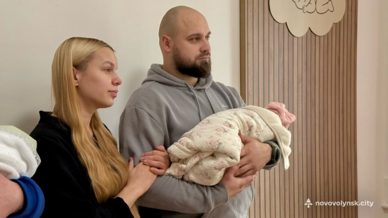 Естер, Дмитрик та Артур: перші новонароджені 2026 року отримали подарунки у громаді на Волині