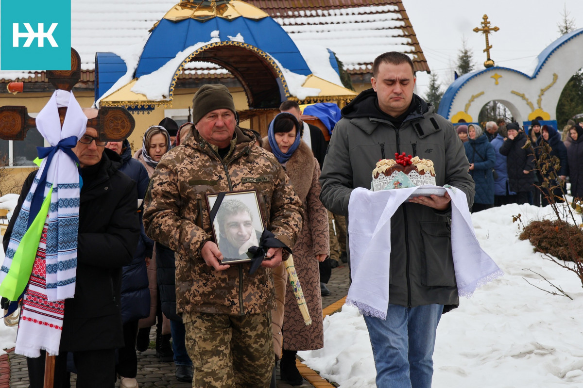 Навіки 30-річний: на Волині попрощалися з Героєм Іваном Петриком