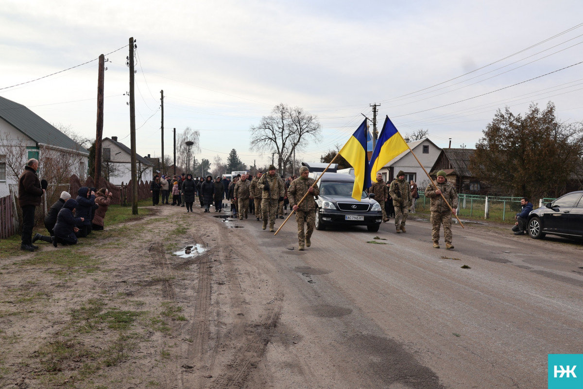 Рік надії й очікування: на Волині попрощалися з Героєм Віктором Фесиком