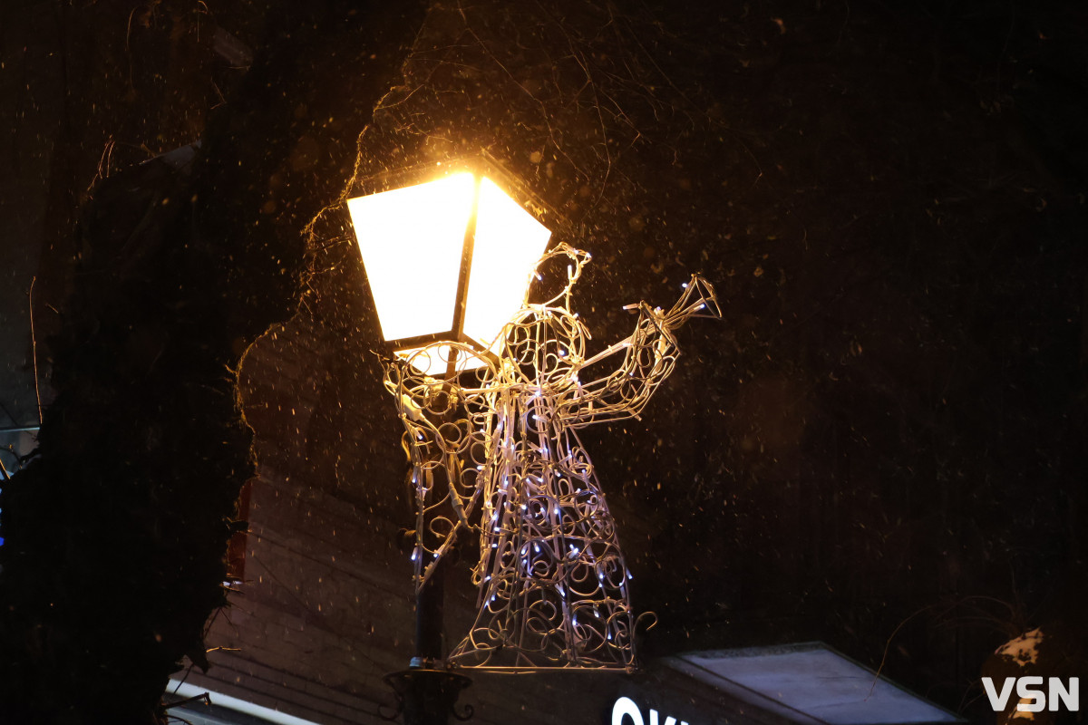 Останній день 2025 у Луцьку: місто в очікуванні Нового року. Фоторепортаж