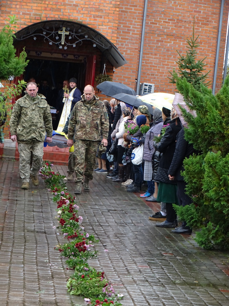 Останній бій прийняв на Харківщині: на Волині попрощались із Героєм Миколою Мартинюком