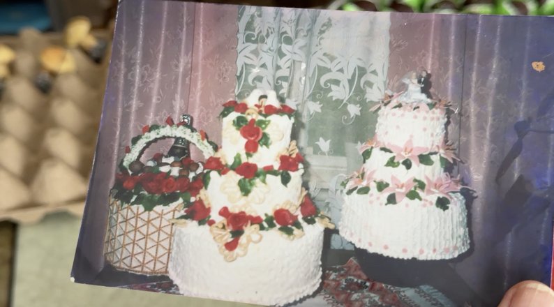 Через її руки пройшли десятки короваїв, сотні кілограмів м’яса і тисячі голубців: історія весільної господині з Волині із 40-річним стажем