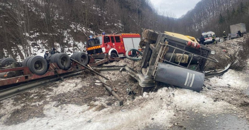 Жахлива автотроща на Закарпатті: батьки загинули, а їх дитина дивом вижила