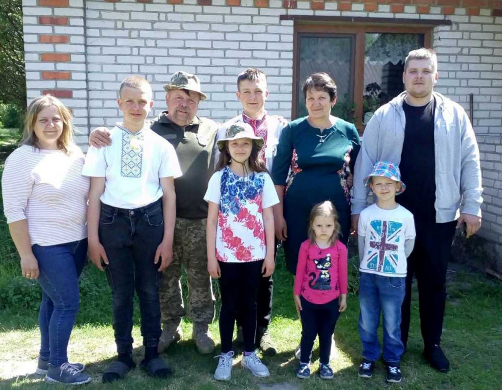 «Краще загинути на війні, ніж згоріти від сорому, ховаючись від ТЦК»: волинянин удвох з сином пішов боронити країну