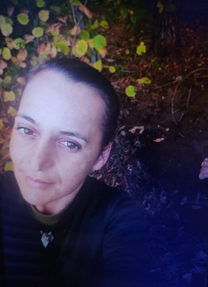 «Другої Наталки вже не буде»: на Волині ветеран висаджує троянди в пам’ять про загиблу на війні дружину