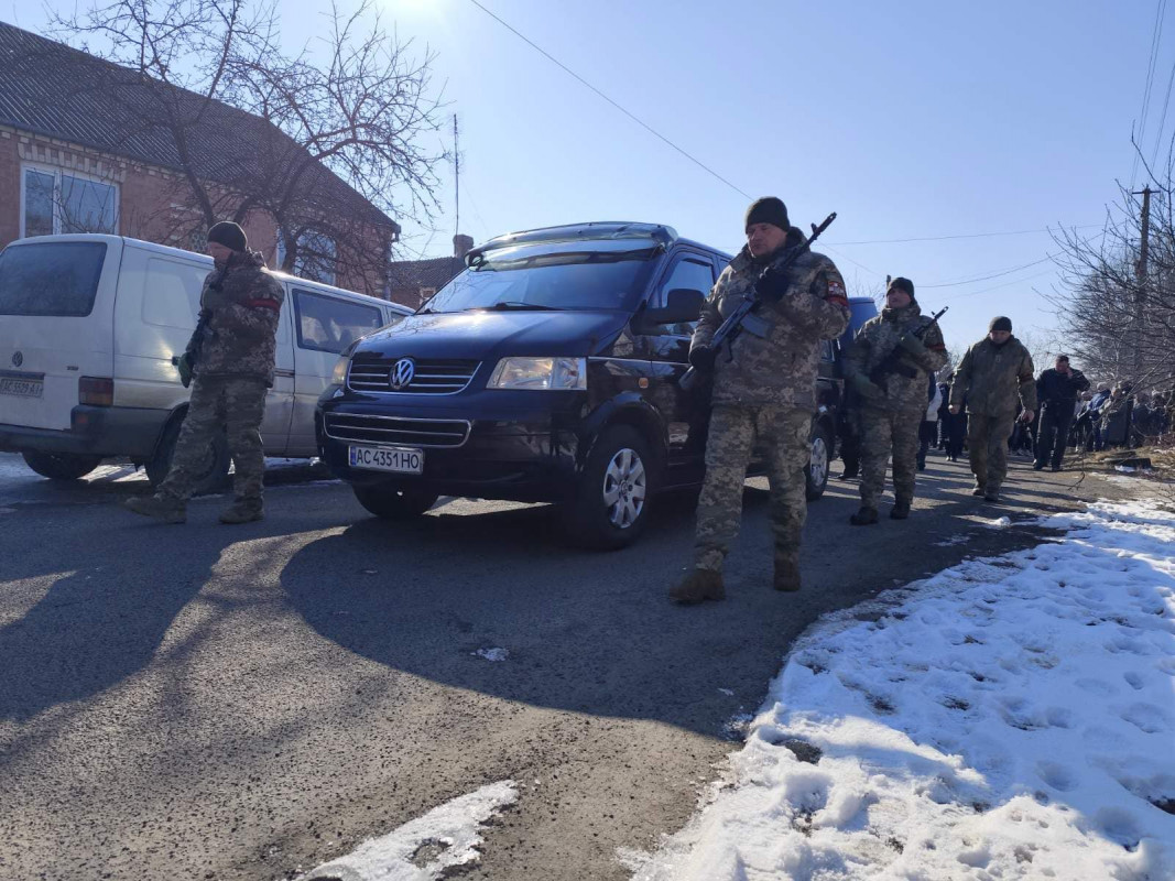 Загинув у бою на Сумщині: волиняни попрощались з Героєм Валентином Карпюком