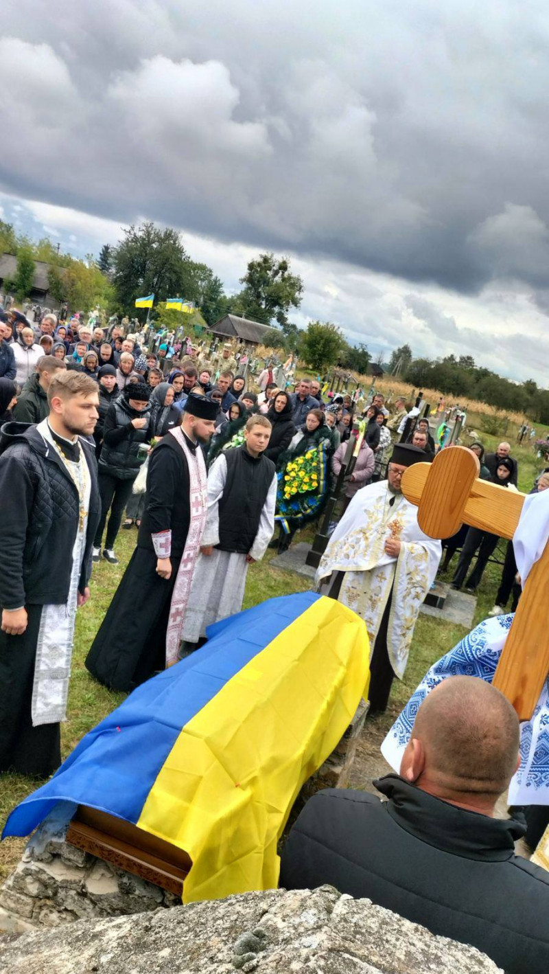 Назавжди 49: на Волині попрощалися з Героєм В'ячеславом Лошаком