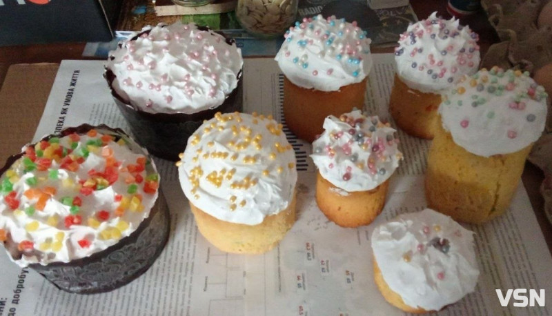 Світло зникло, а тісто підійшло: господиня з Волині розповіла, як врятувати паску