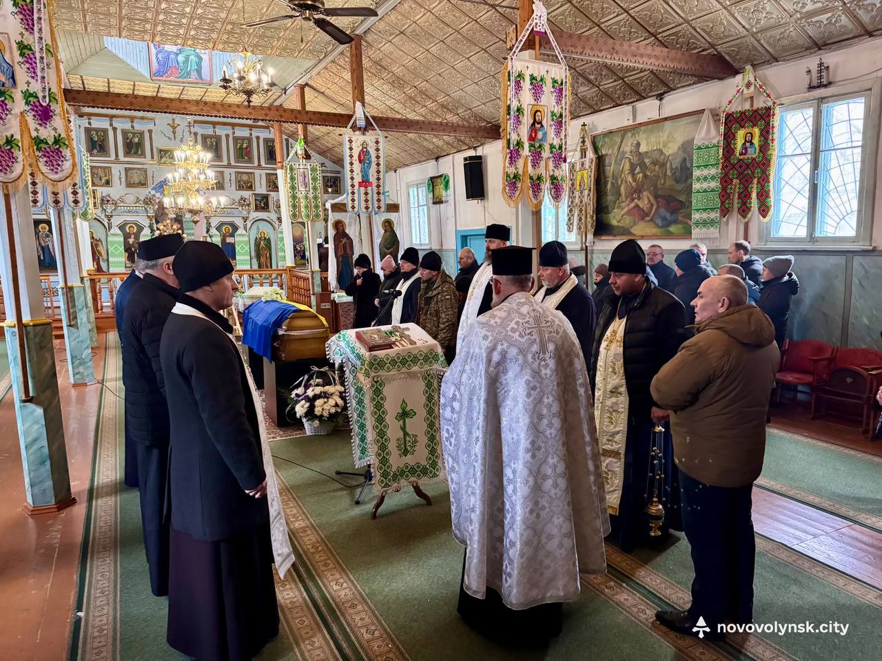 ДНК-експертиза обірвала надії: на Волині попрощалися з Героєм Святославом Василюком