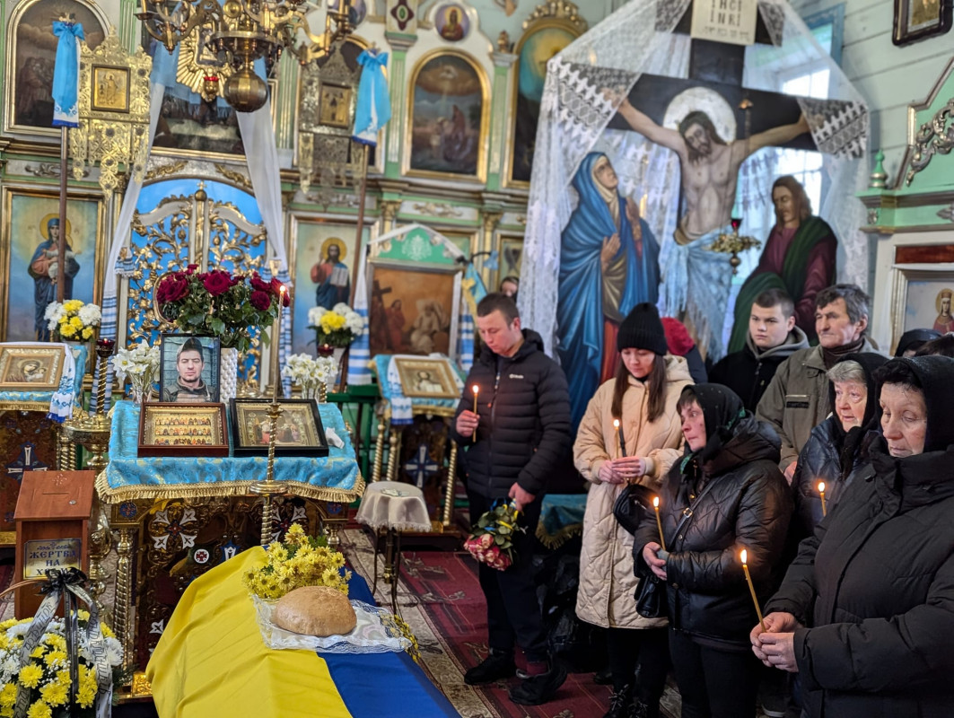 Так і не встиг створити сім'ю: на Волині попрощалися з Героєм Олегом Гарасимлюком