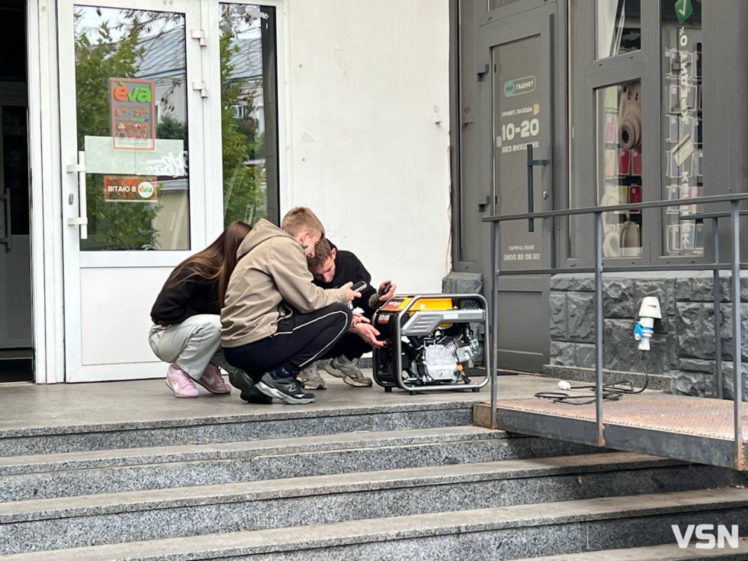 Луцьк після нічних обстрілів: як працюють заклади та що розповідають містяни
