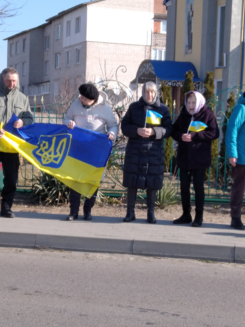 Після декількох тижнів очікування на рідну Волинь «на щиті» навіки повернувся молодий Герой Дмитро Жмур